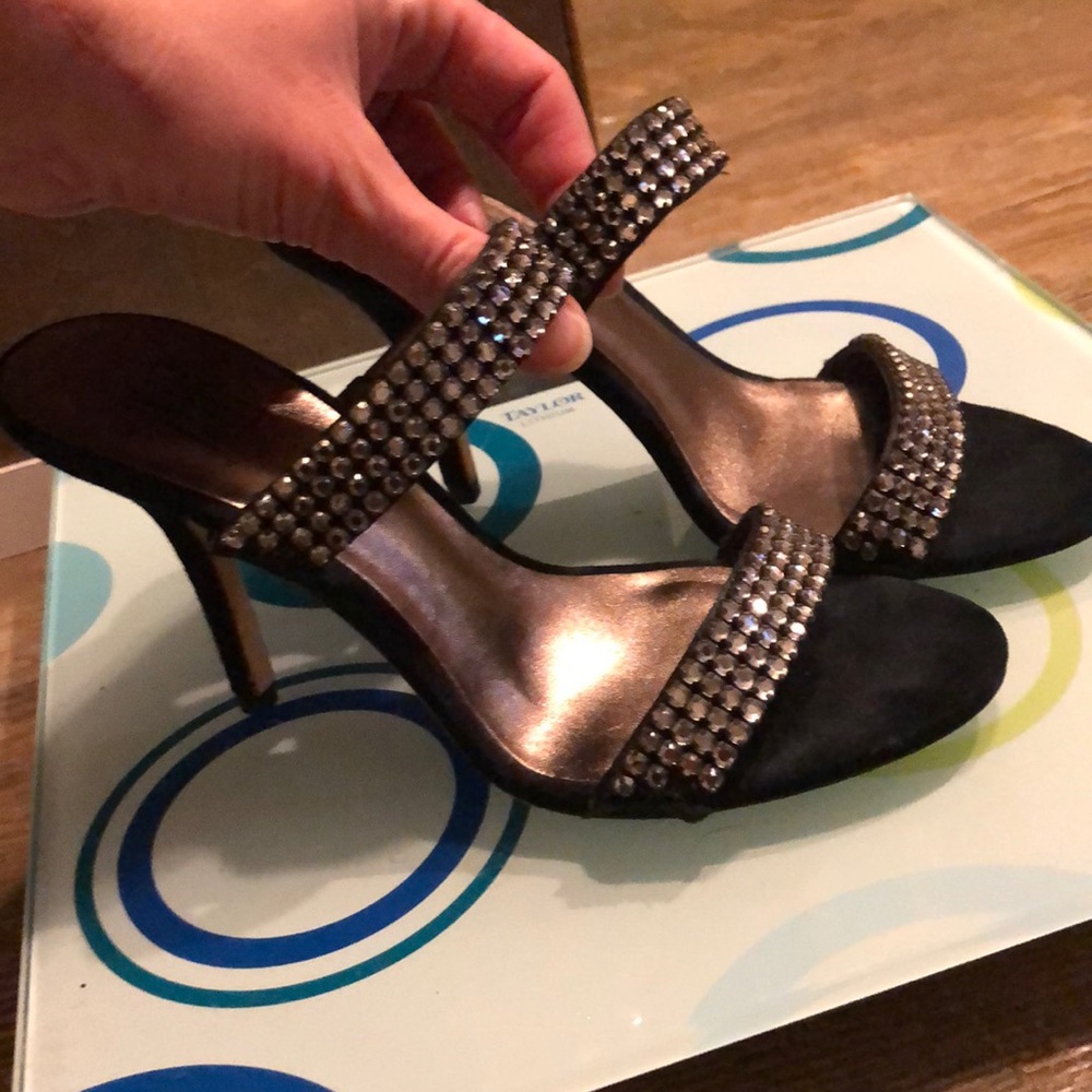 Perfect prom Pelle Moda heels